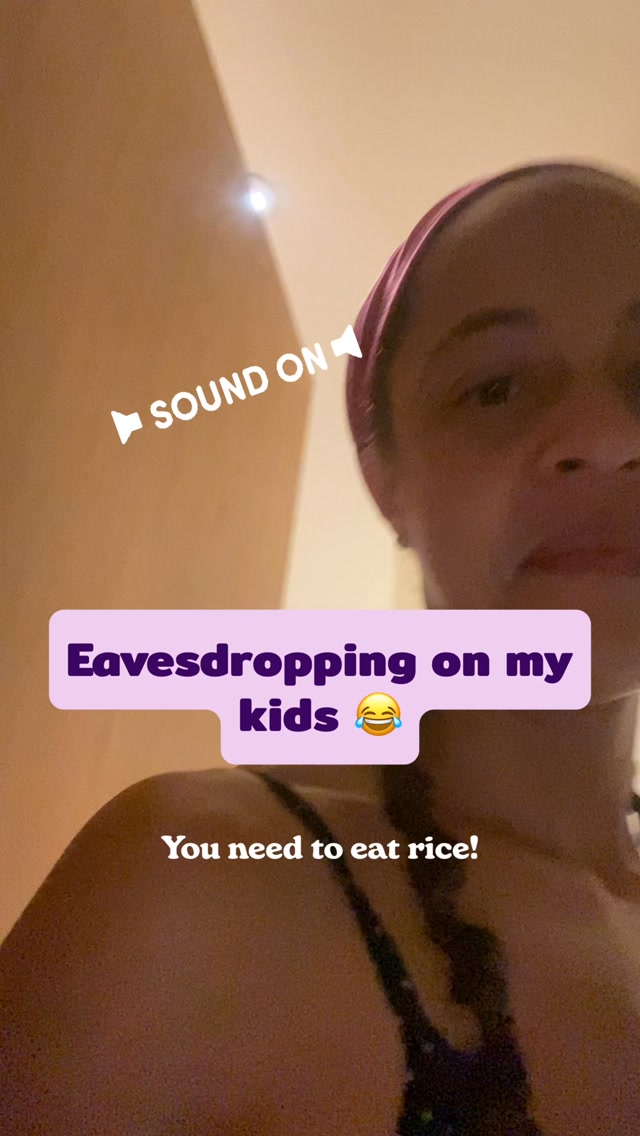 So if you hadn’t guessed it already, we’ve been struggling with food big time. I don’t know whether this makes me sad, to hear my kids mimicking my, ‘YOU NEED TO EAT YOUR FOOD’, or whether I just want to laugh at their ability to turn something that has been such a huge source of stress into a lighthearted moment. 

Moms with kids. My son is in the beige no-protein or veggies stage. I got him to lick a cucumber the other day, and that’s as far as it’s gotten. Please give me all your tips. 

Signed: a fed-up mother with a not-fed toddler 🫠

#momlife #momhumour #parentlife #lifewithkids #kidsarefunny