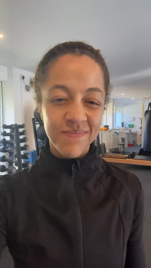 You’ve read all the books. You’ve saved the posts. You know the stages of labour. So why do you still feel anxious? Here’s what most women aren’t told:

Birth isn’t just about mindset. It’s physical. 

It requires: 
- Pelvic floor coordination (not just squeezing)
- Breathing that reduces tension instead of increasing it
- Positions that actually create space 
- Strength and endurance for when labour gets intense 

And a lot of birth prep completely skips this part. 

As a pelvic physio, I see it all the time - capable, intelligent women who’ve prepared for everything; except the physical strategy of labour. 

That’s exactly why I created the FREE Confident Birth Game Plan. In 5 days I’ll teach you:

✅ How labour actually works
✅ How to use your pelvic floor properly
✅ A breathing technique for contractions 
✅ Birth-friendly positions 

Short. Practical. And evidence-based. If you’re pregnant and want to feel prepared instead of panicked, this is for you. 

And even MORE for you, someone on the sign-up list will win a 1:1 session with me for some tailored coaching and advice 🎁 

We start soon, so secure your spot before it’s too late! Comment BIRTH and I’ll DM you the link, or click the link in my bio. This is going to be a game changer for you 💜

#pregnancy #pregnancyjourney #childbirth #pregnantbelly #pregnant